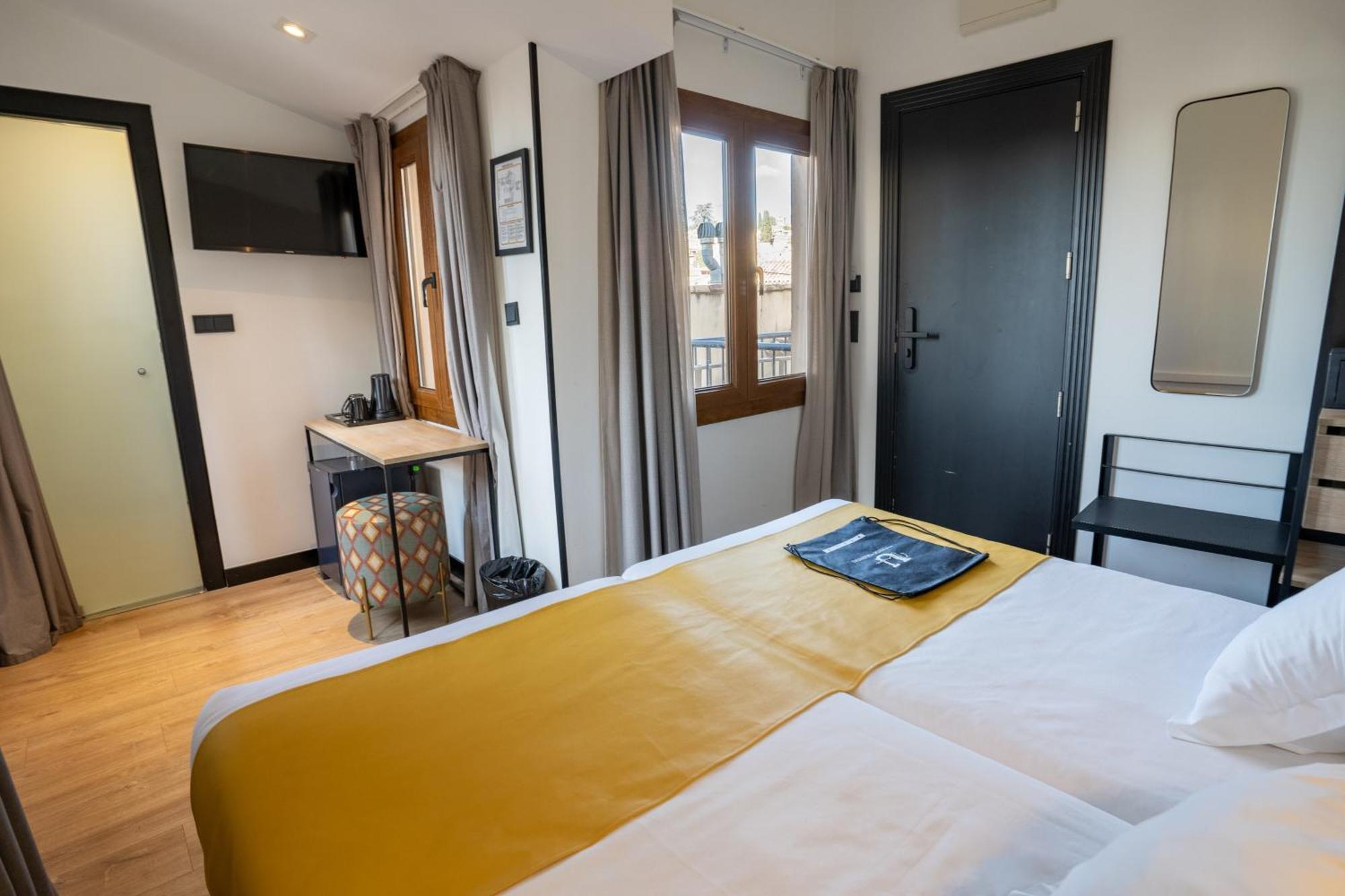 Hotel Boutique Puerta De Las Granadas Екстериор снимка